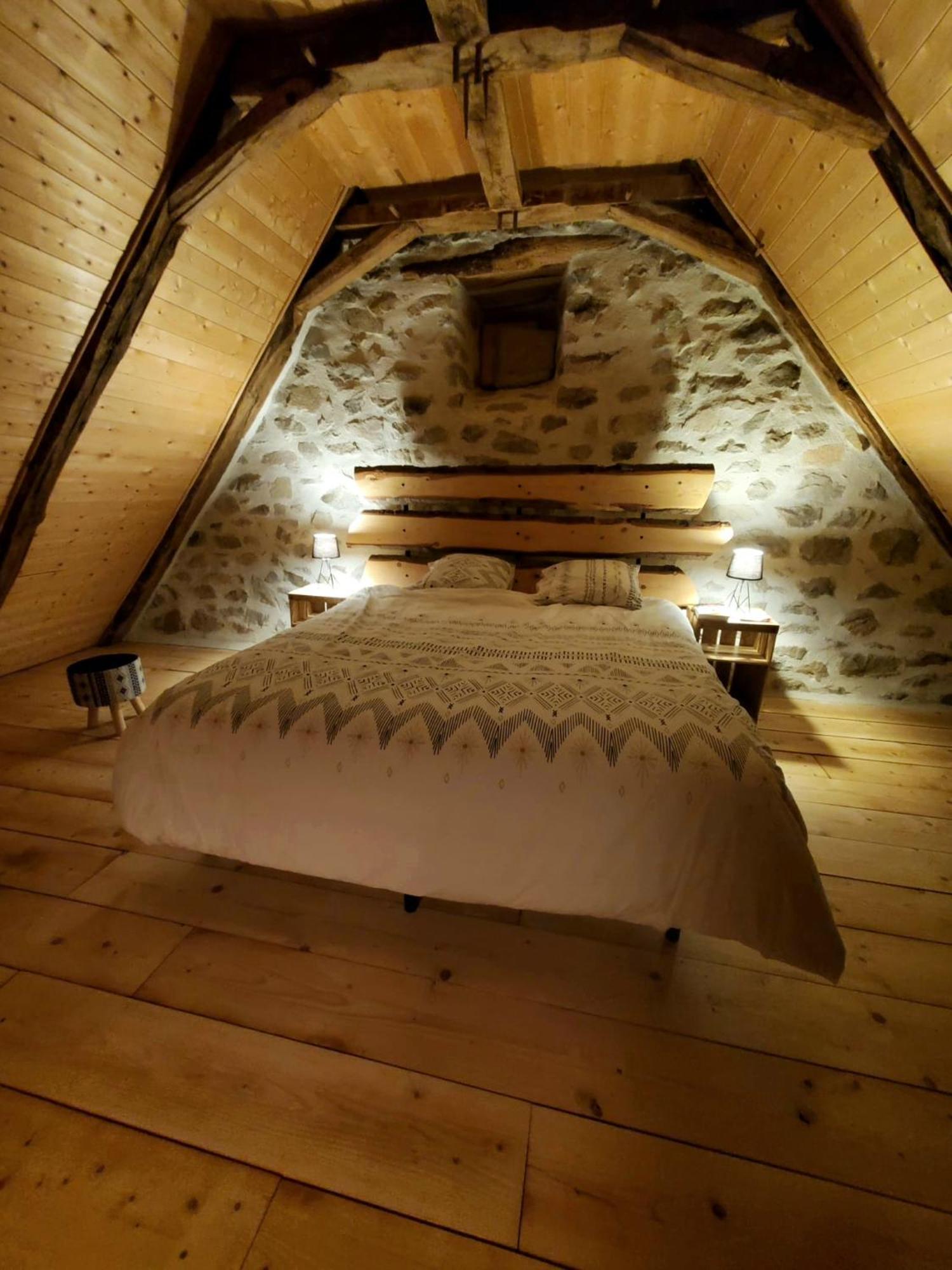 Le Petit Mars Villa Le Vaulmier Exterior photo